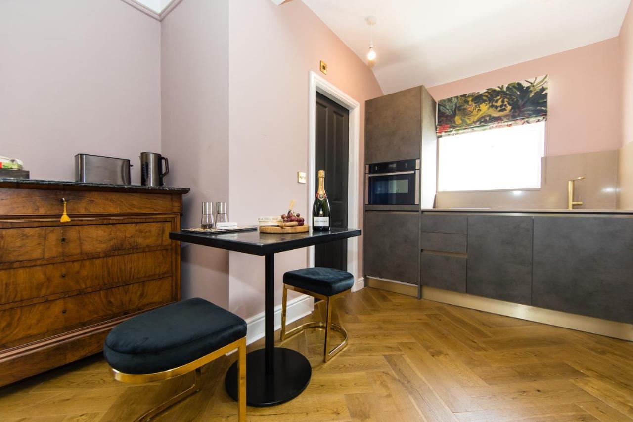Dragon Villas - Luxury Studios&Apartments Harrogate Exterior foto